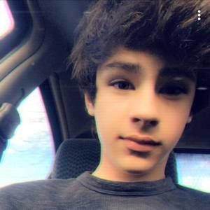 Meet your Posher, Derek